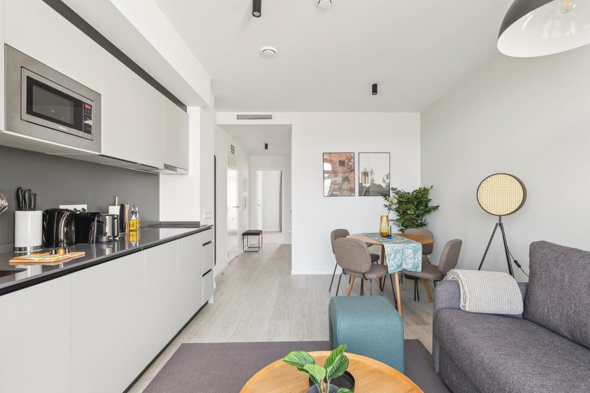 Limehome Valencia Calle De Cadiz Bagian luar foto